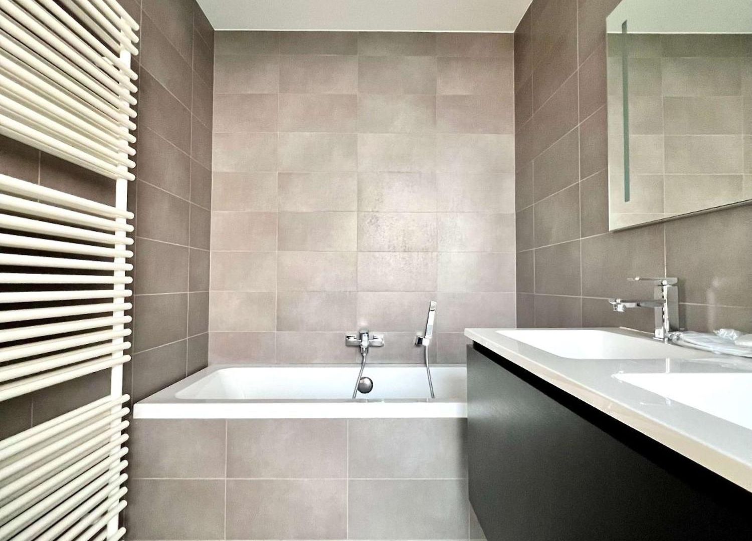 Penthouse Skyline 220 M2 Of Refined Elegance Brussels