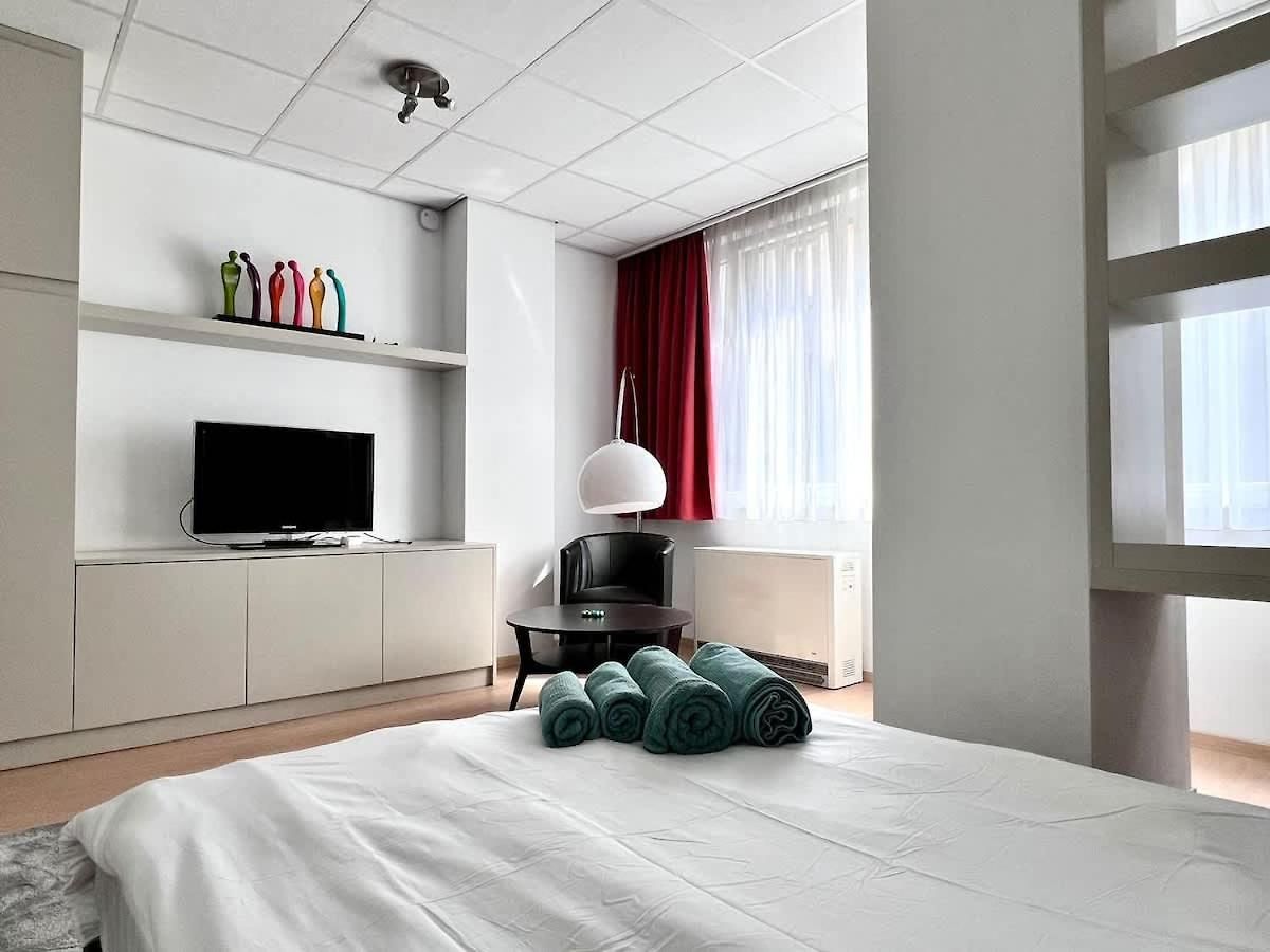 - 2 Min From Grand Place - Stunning *