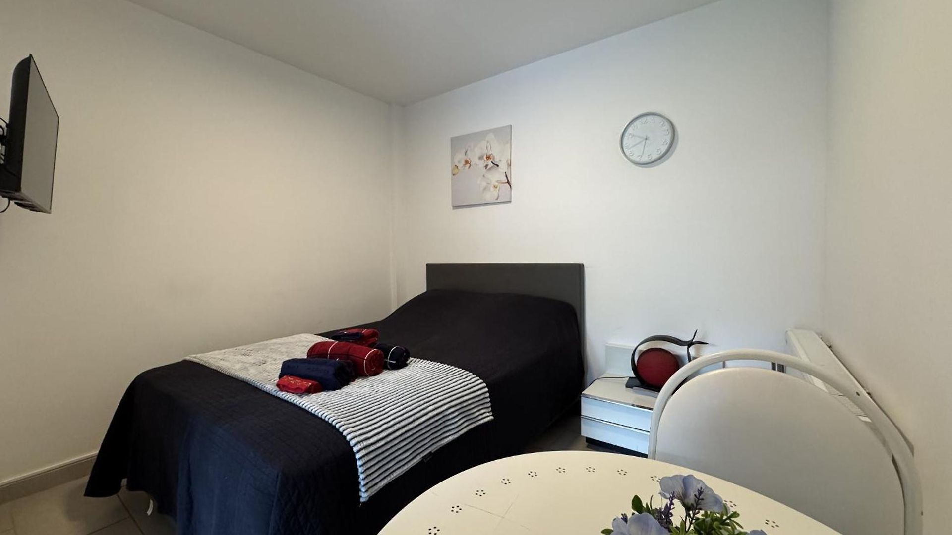 Luxueux Calme Avec Jardin & Terrasse Metro Direct Centre De Apartment Brussels