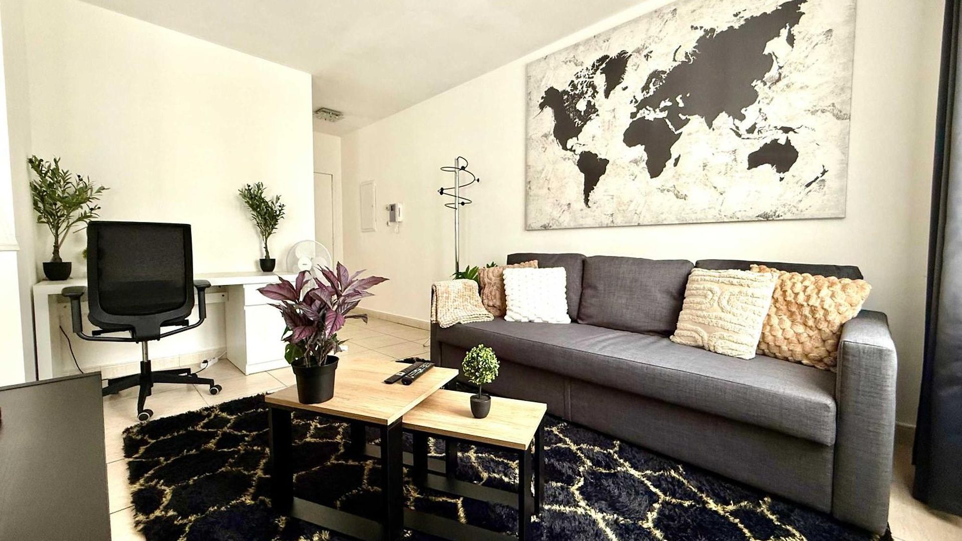 Apartment & Elegant Close To The European Parliament Brussels