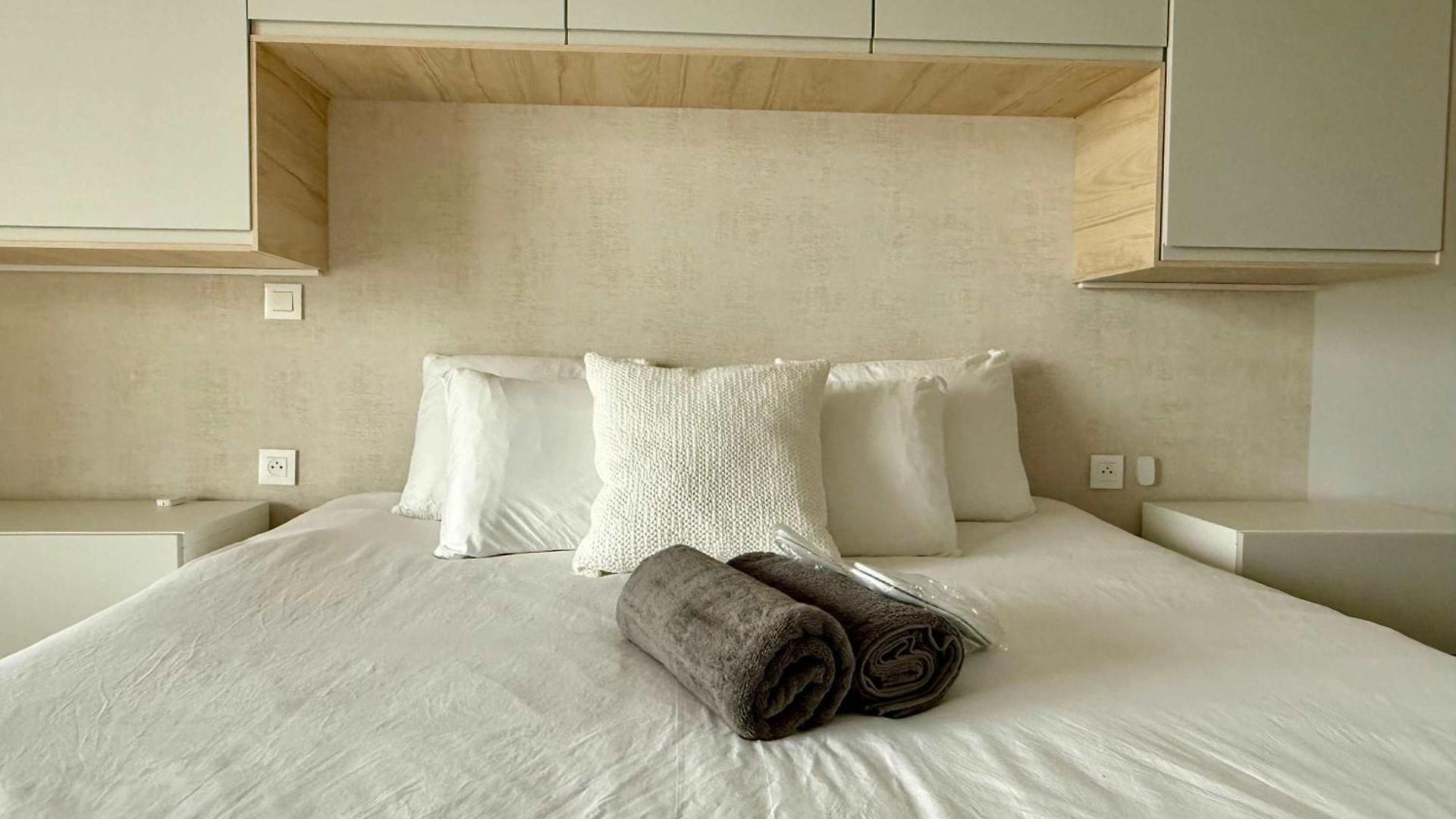So Cosy And Modern 1bed & Gare Du Midi Dox Apartment Brussels