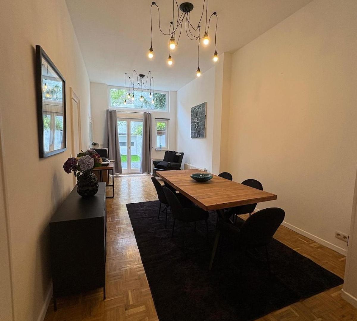 Apartment Beautiful With Garden