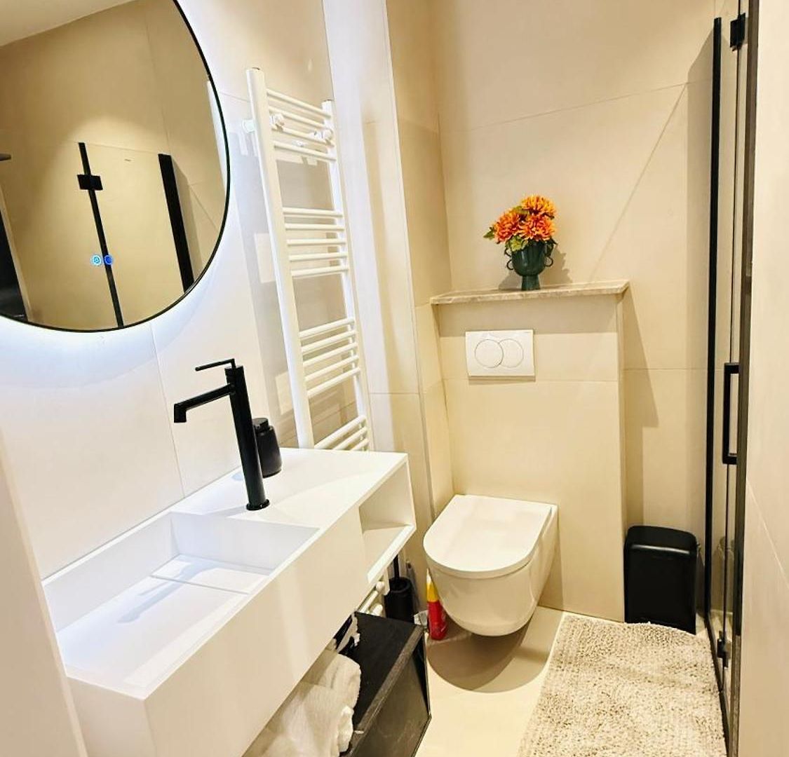 Designer With Private Garden Peaceful Haven Apartment *