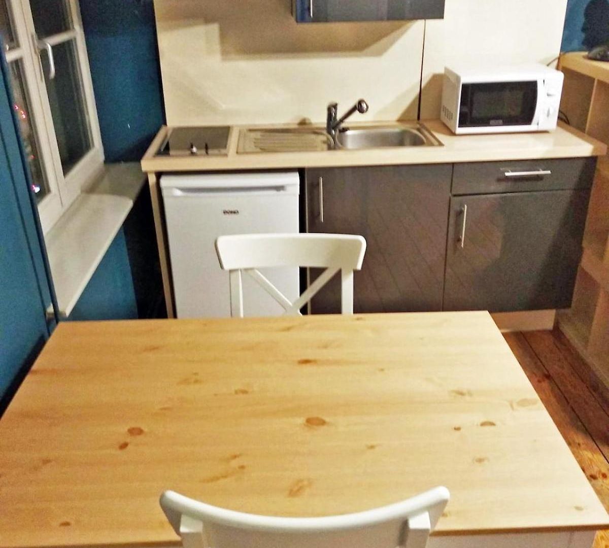 Bright & Cosy Near Eu, Vub & Montgomery Apartment