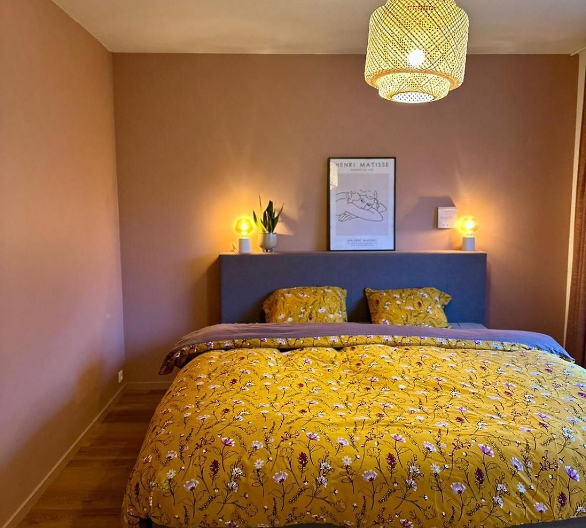 Charming 2-bedroom With Big Balcony * Brussels