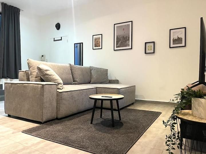 Modern Flat - Saint-gilles - 4p Apartment *