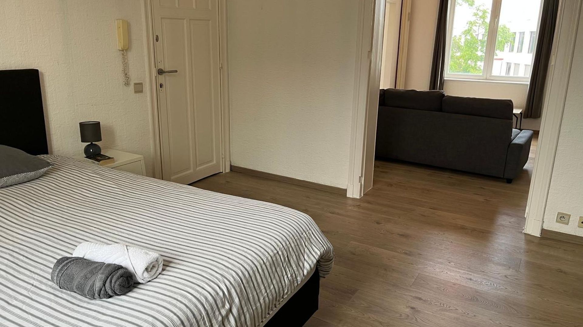 Cosy Uccle Chic Flat