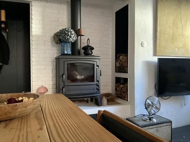 Beautiful Artist In The Heart Of Apartment *