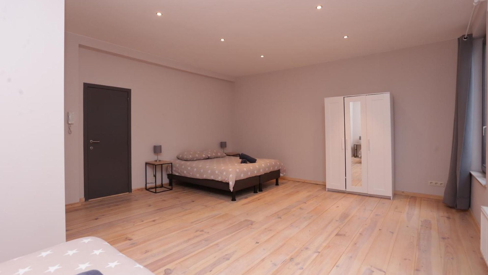 Eu Flats Apartment