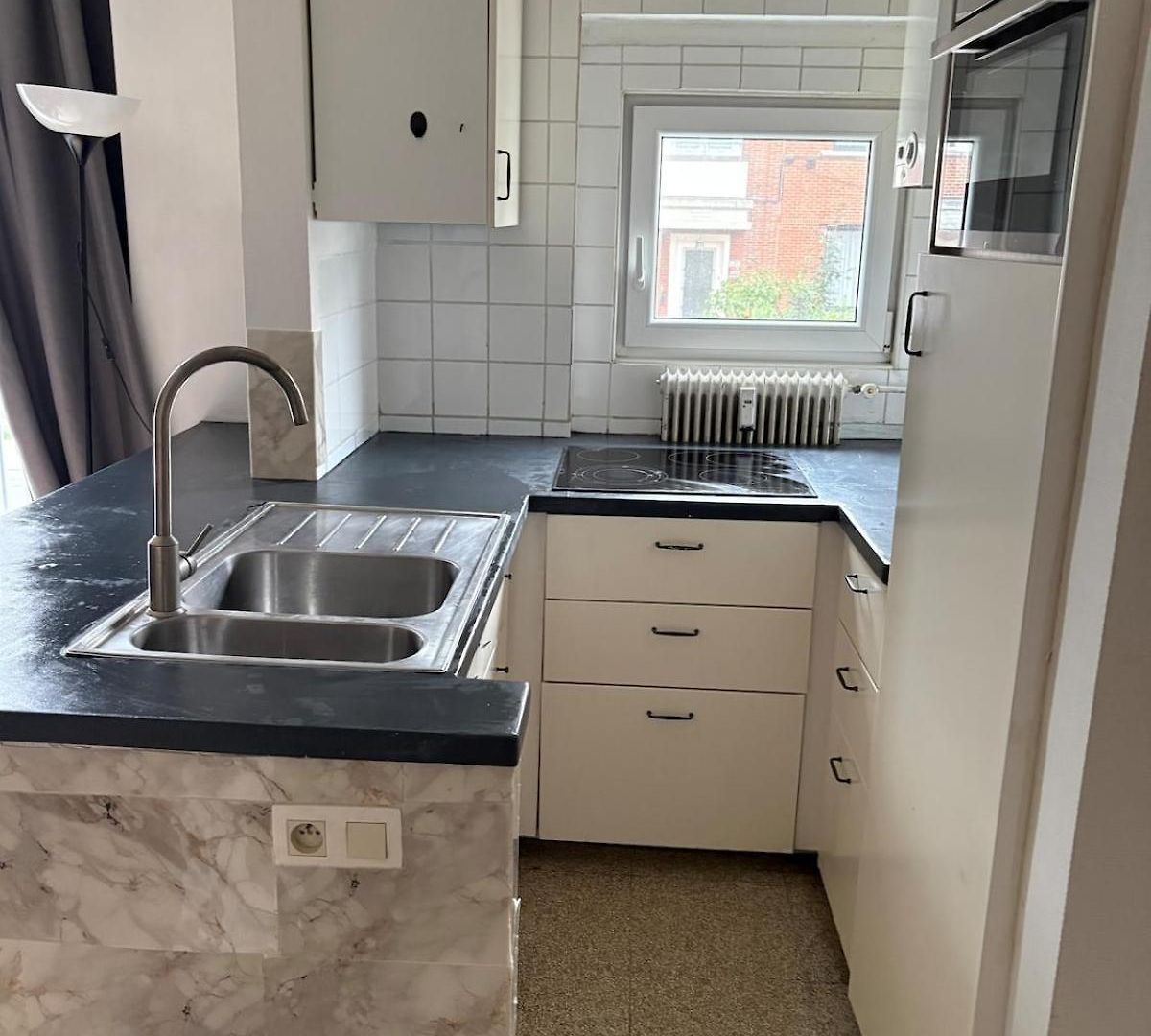 Cozy 4 Person Eu Diamant Neighborhood Apartment Brussels