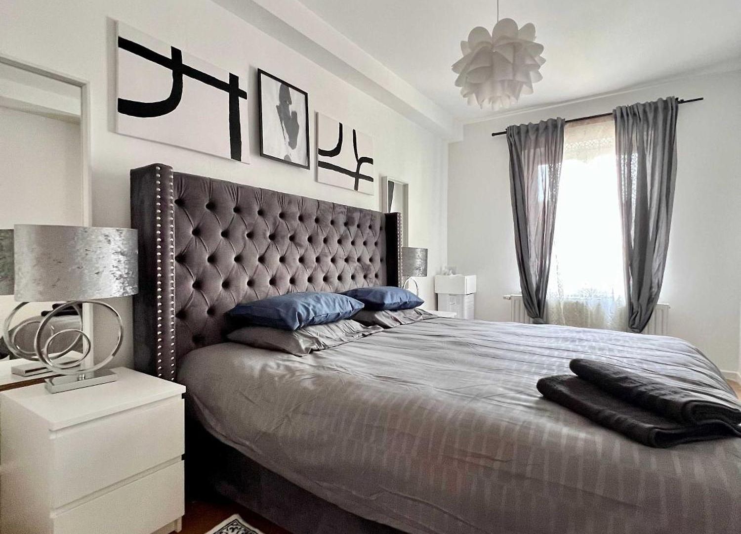 Family & Cosy For Up To 9 Guests Near Midi Station *