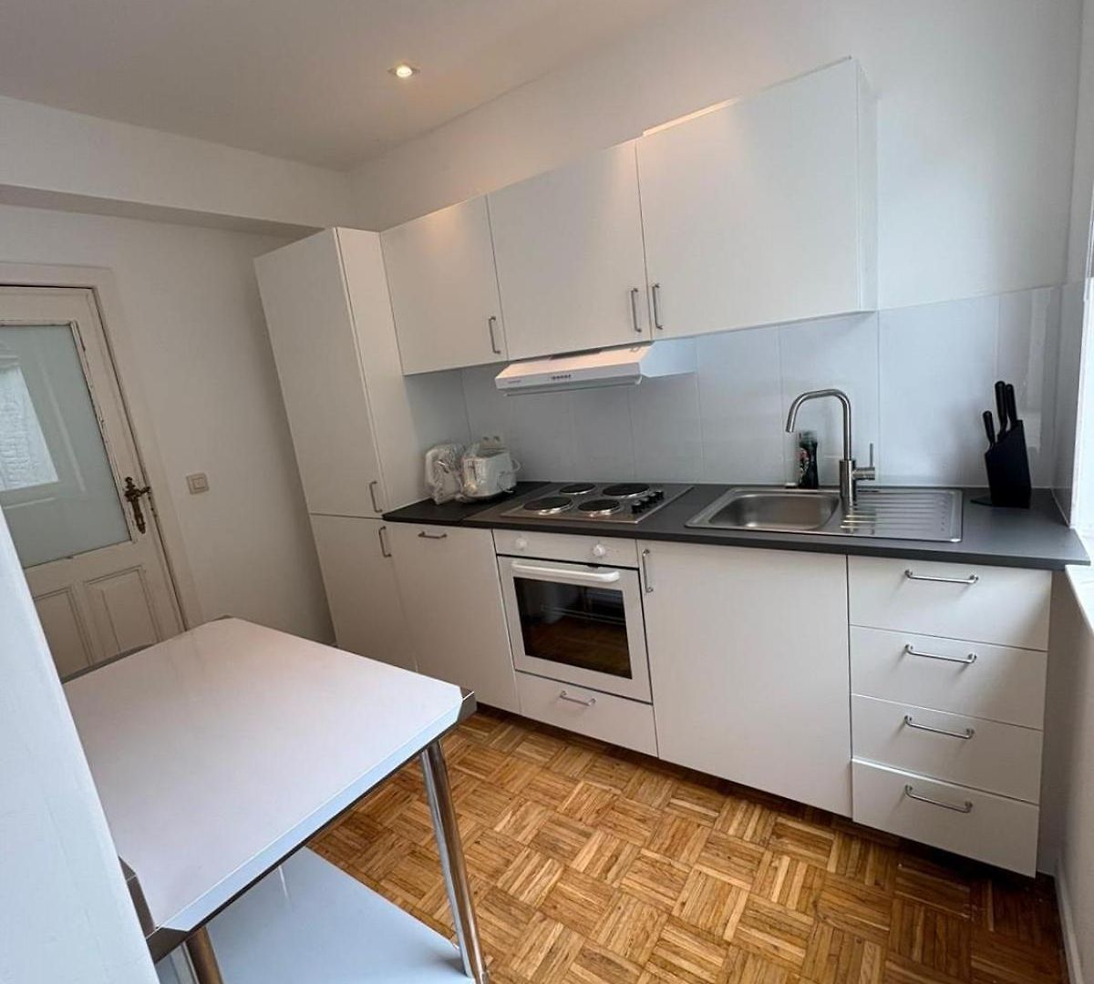 Beautiful With Garden Apartment