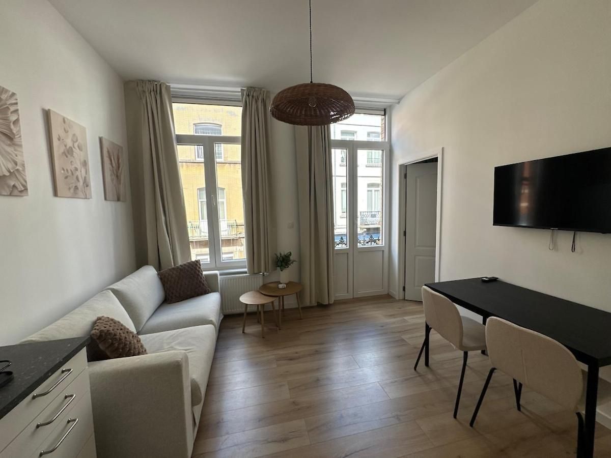 Cozy Nest Apartment *