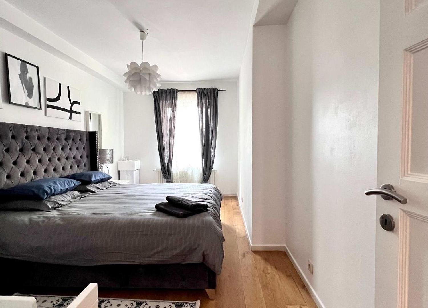 Apartment Family & Cosy For Up To 9 Guests Near Midi Station *