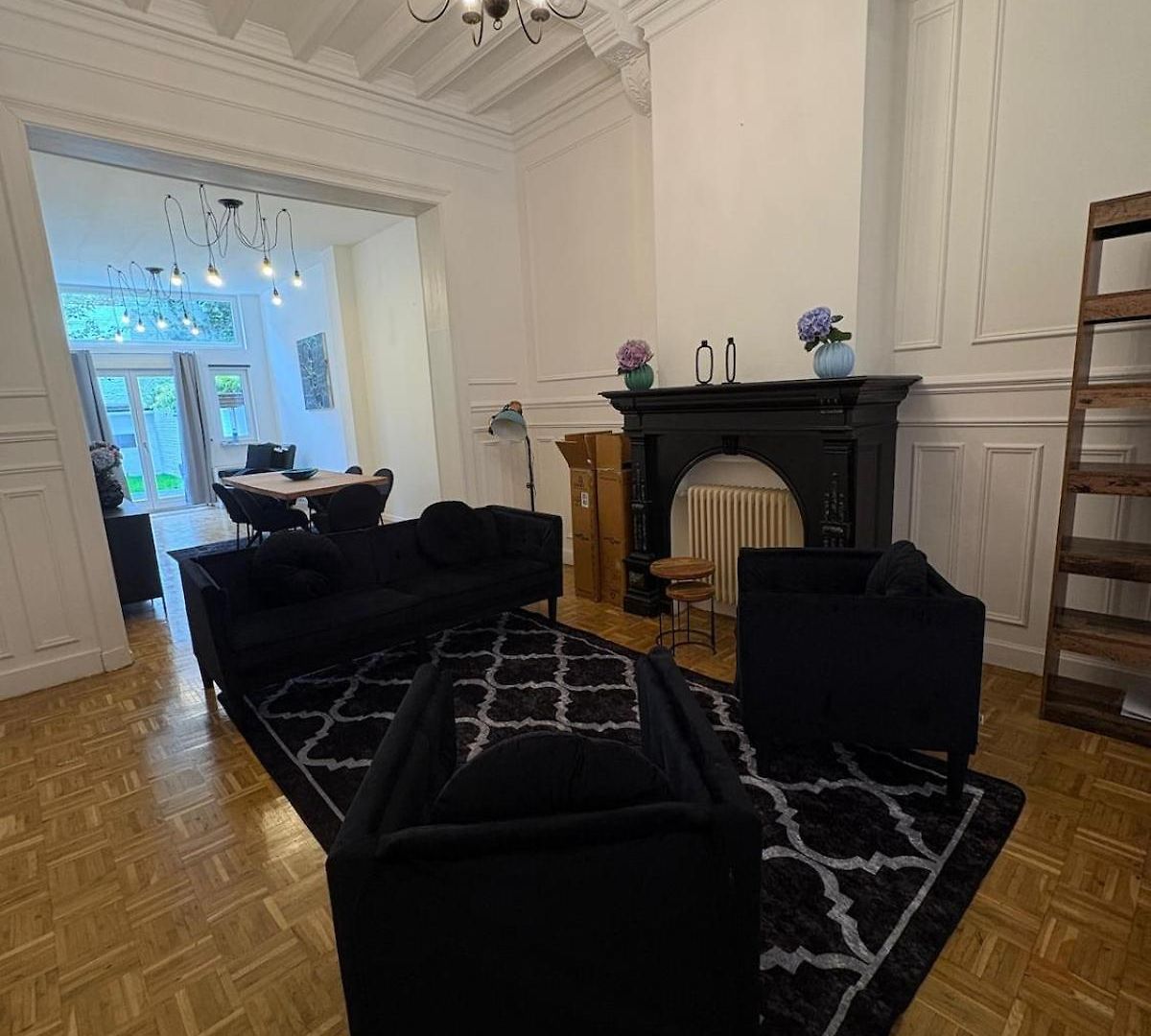 Beautiful With Garden Apartment *