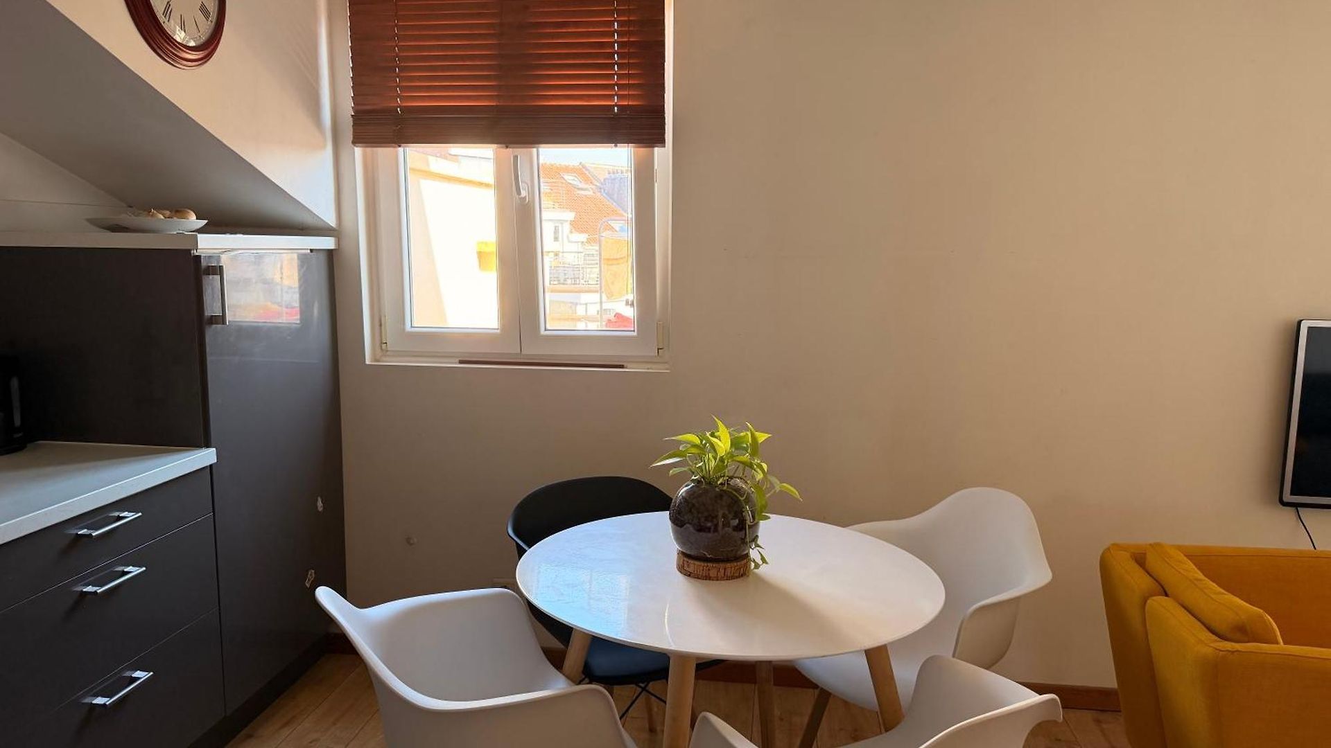 Apartment Le Cocon De Saint-gilles - Cosy For 4 *