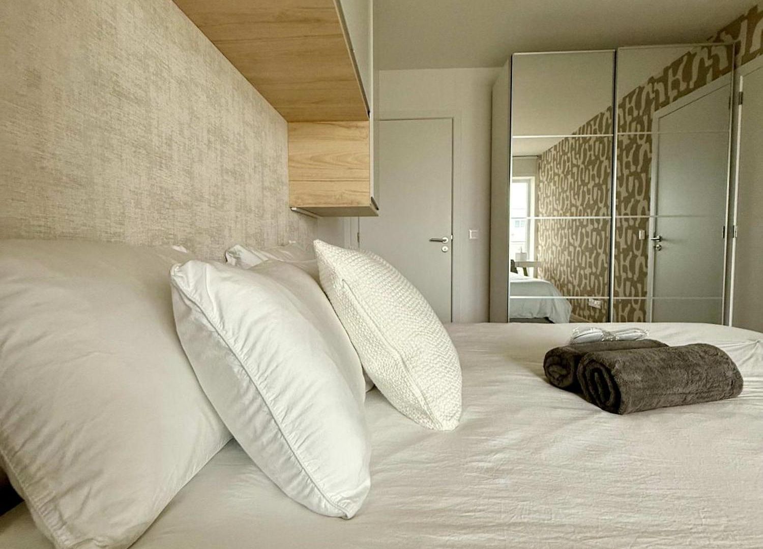 Apartment So Cosy And Modern 1bed & Gare Du Midi Dox *