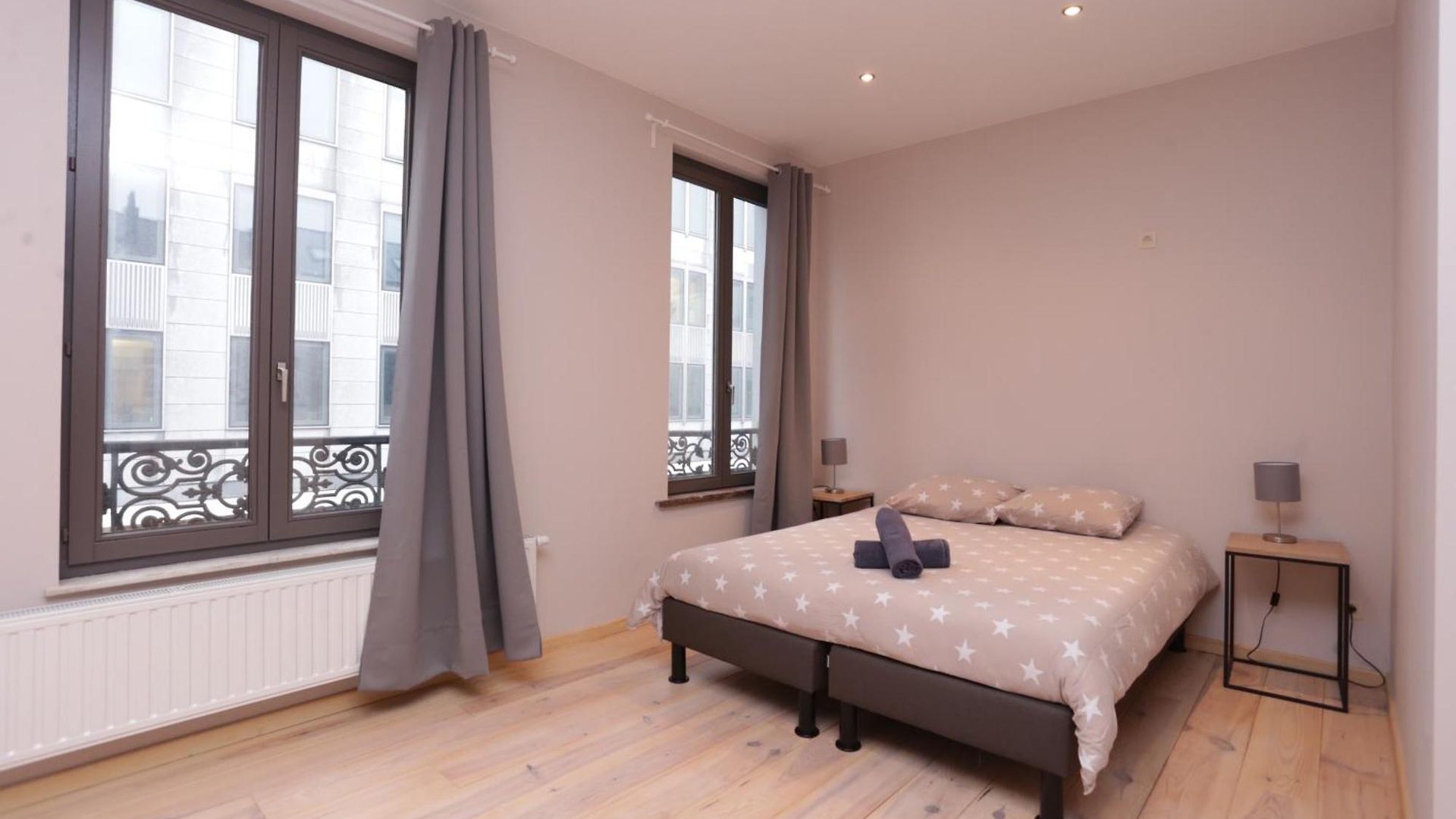 Eu Flats Apartment *