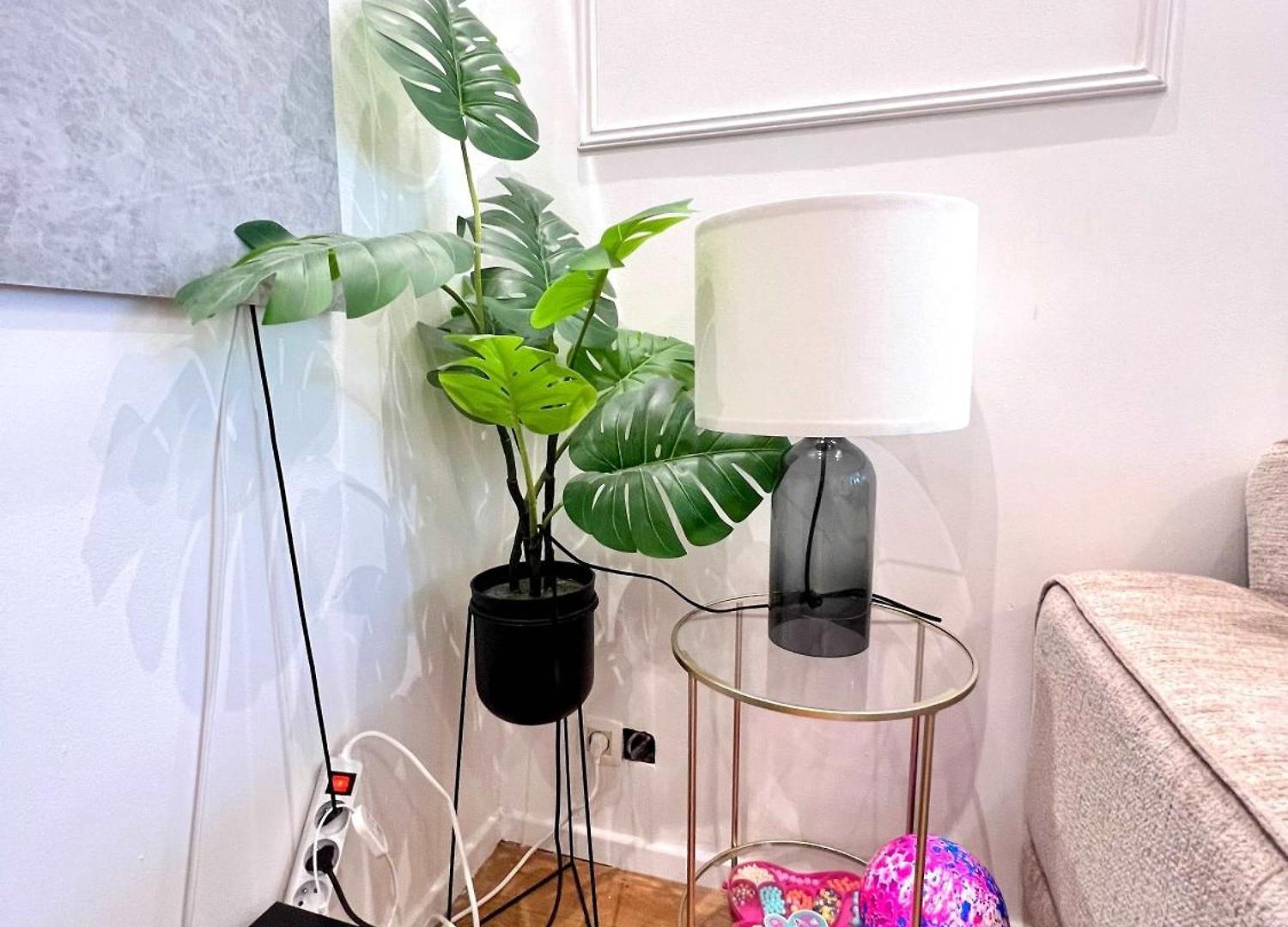 Family & Cosy For Up To 9 Guests Near Midi Station Apartment *