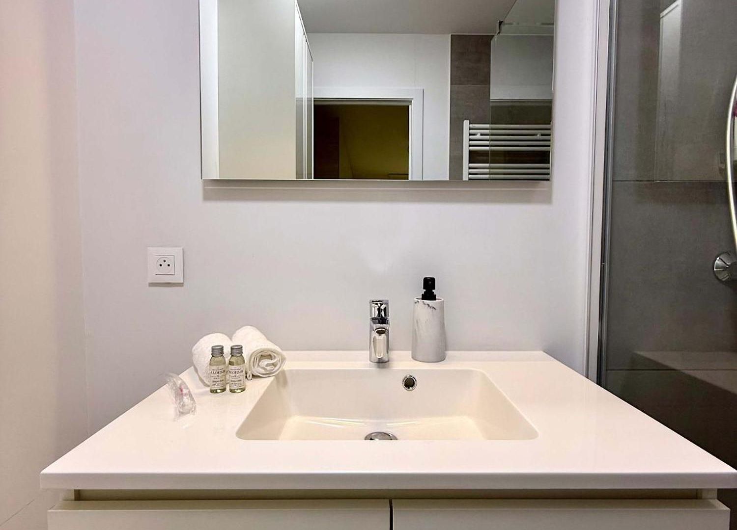 So Cosy And Modern 1bed & Gare Du Midi Dox * Brussels