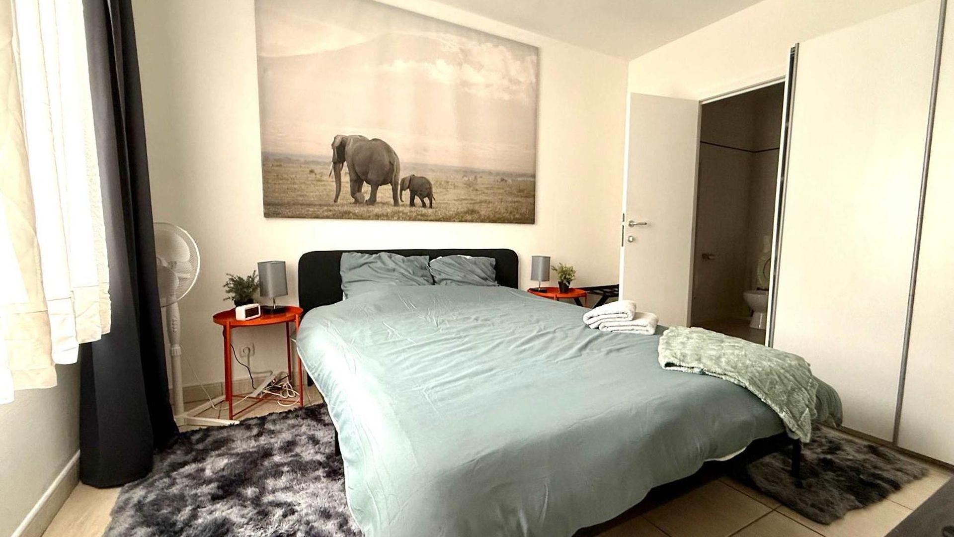 Apartment & Elegant Close To The European Parliament *