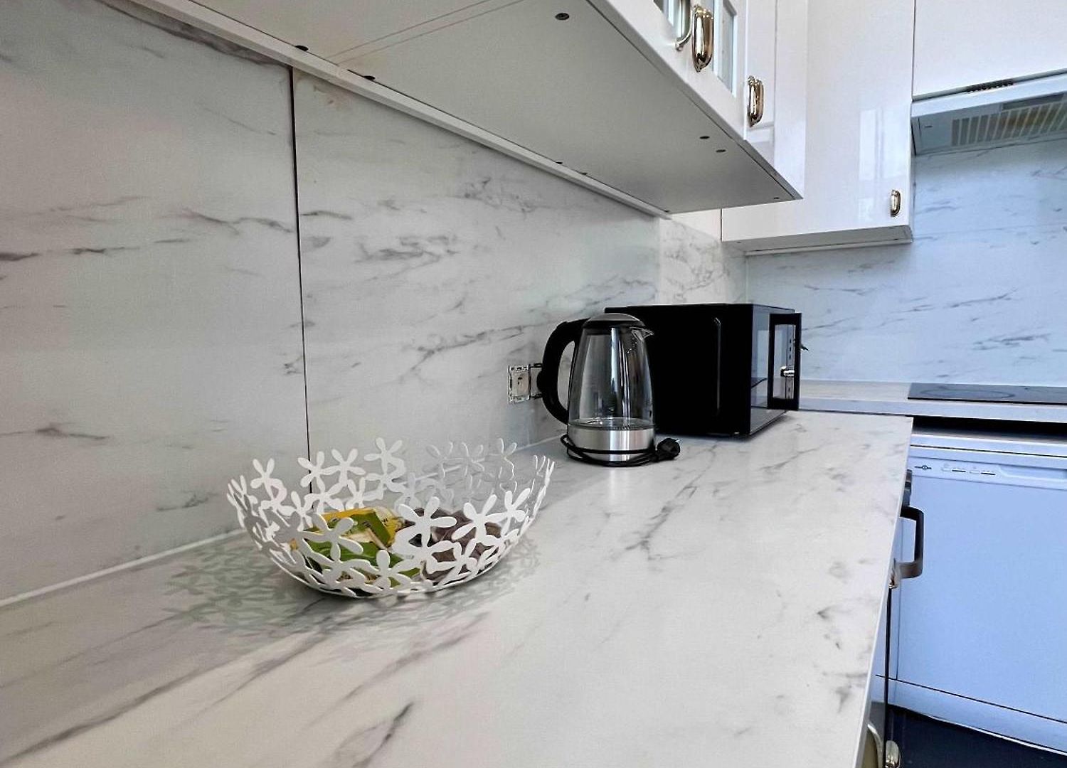 Apartment Family & Cosy For Up To 9 Guests Near Midi Station *