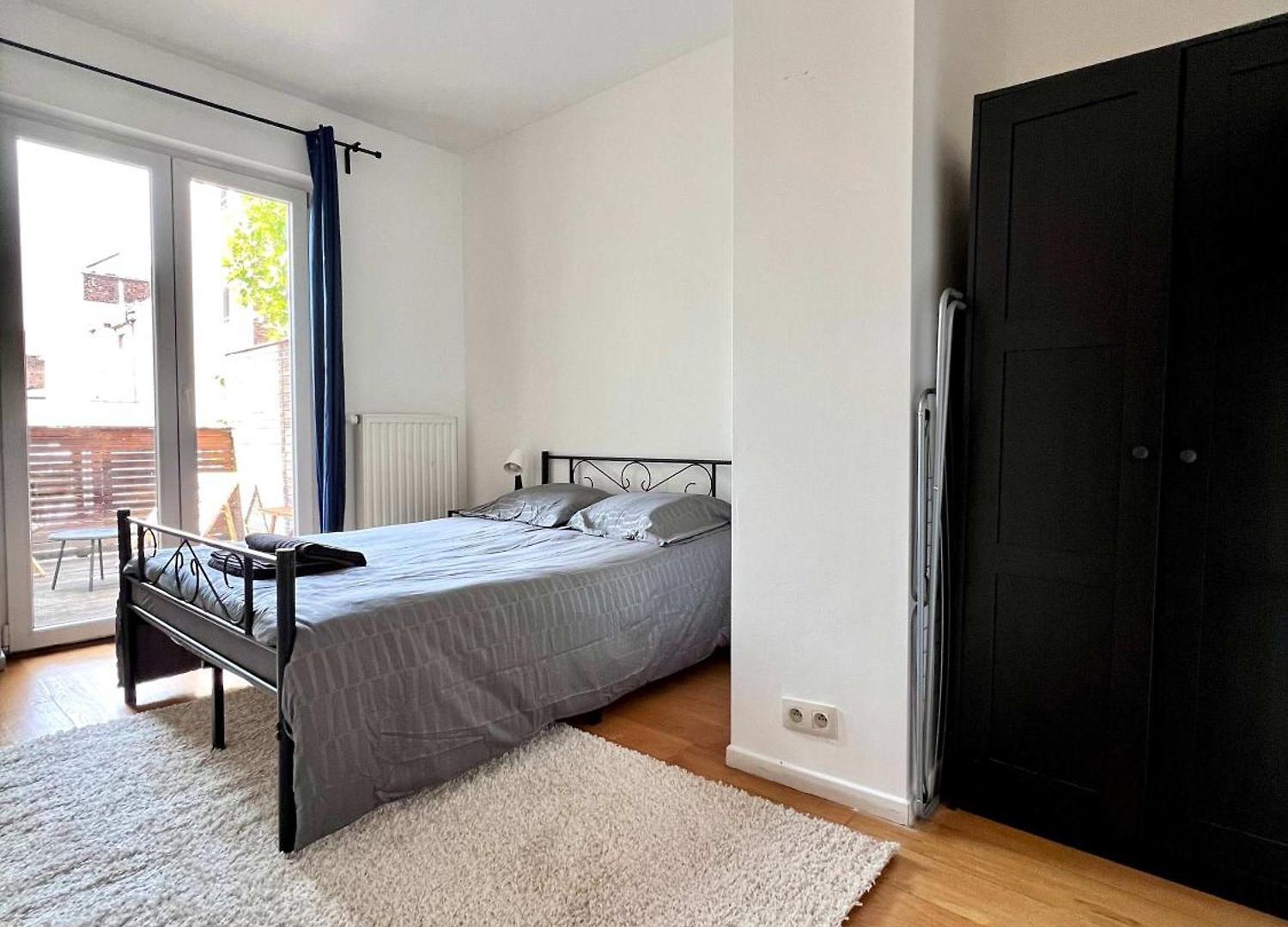 Family & Cosy For Up To 9 Guests Near Midi Station Apartment *