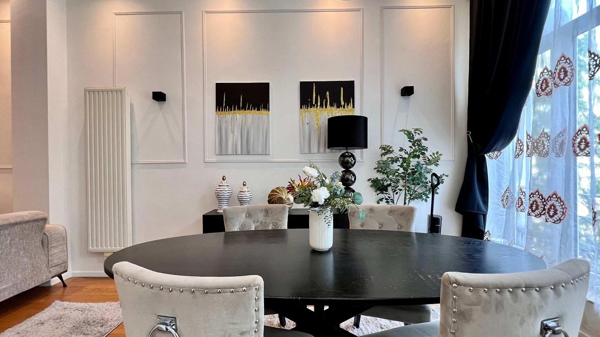 Family & Cosy For Up To 9 Guests Near Midi Station * Brussels