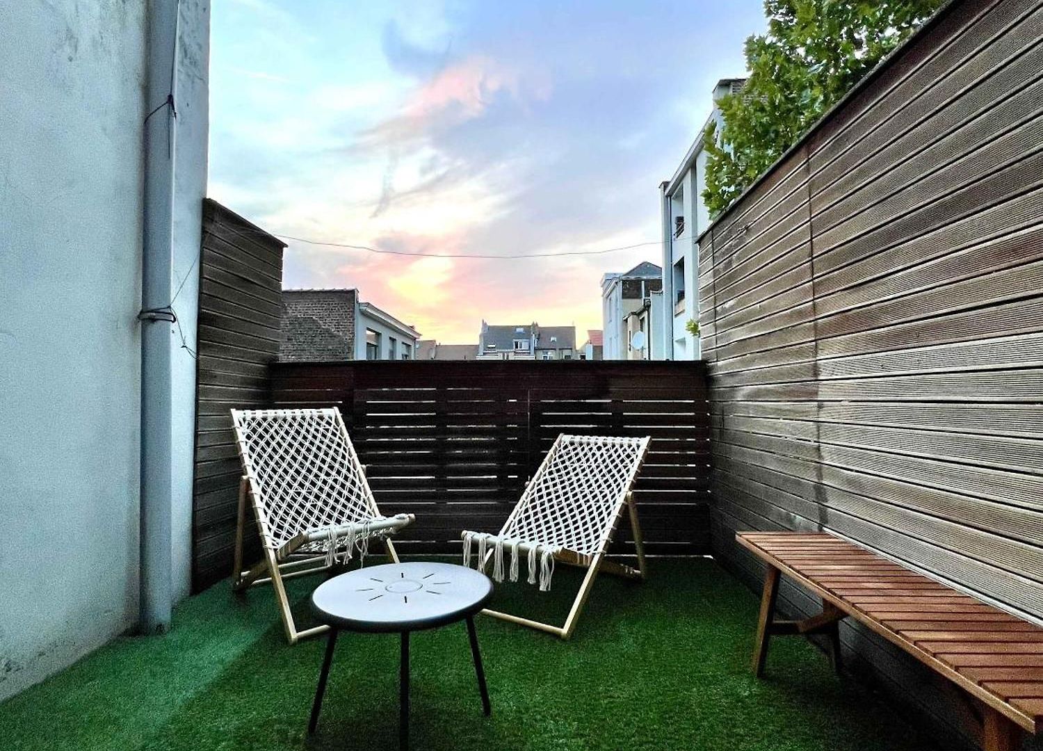 Family & Cosy For Up To 9 Guests Near Midi Station *