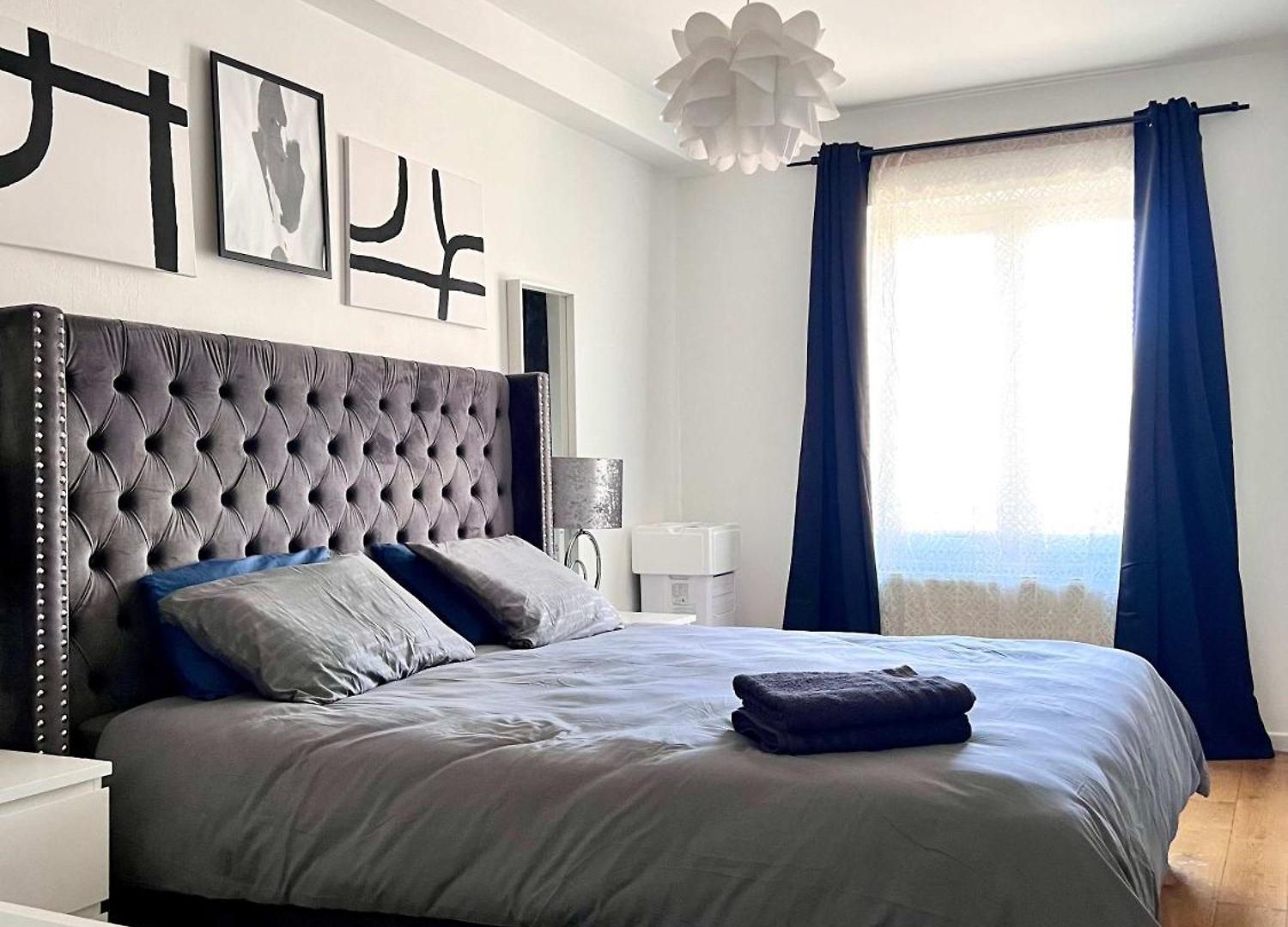 Family & Cosy For Up To 9 Guests Near Midi Station * Brussels