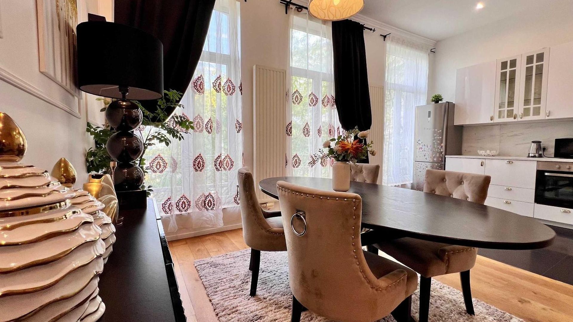 Family & Cosy For Up To 9 Guests Near Midi Station *