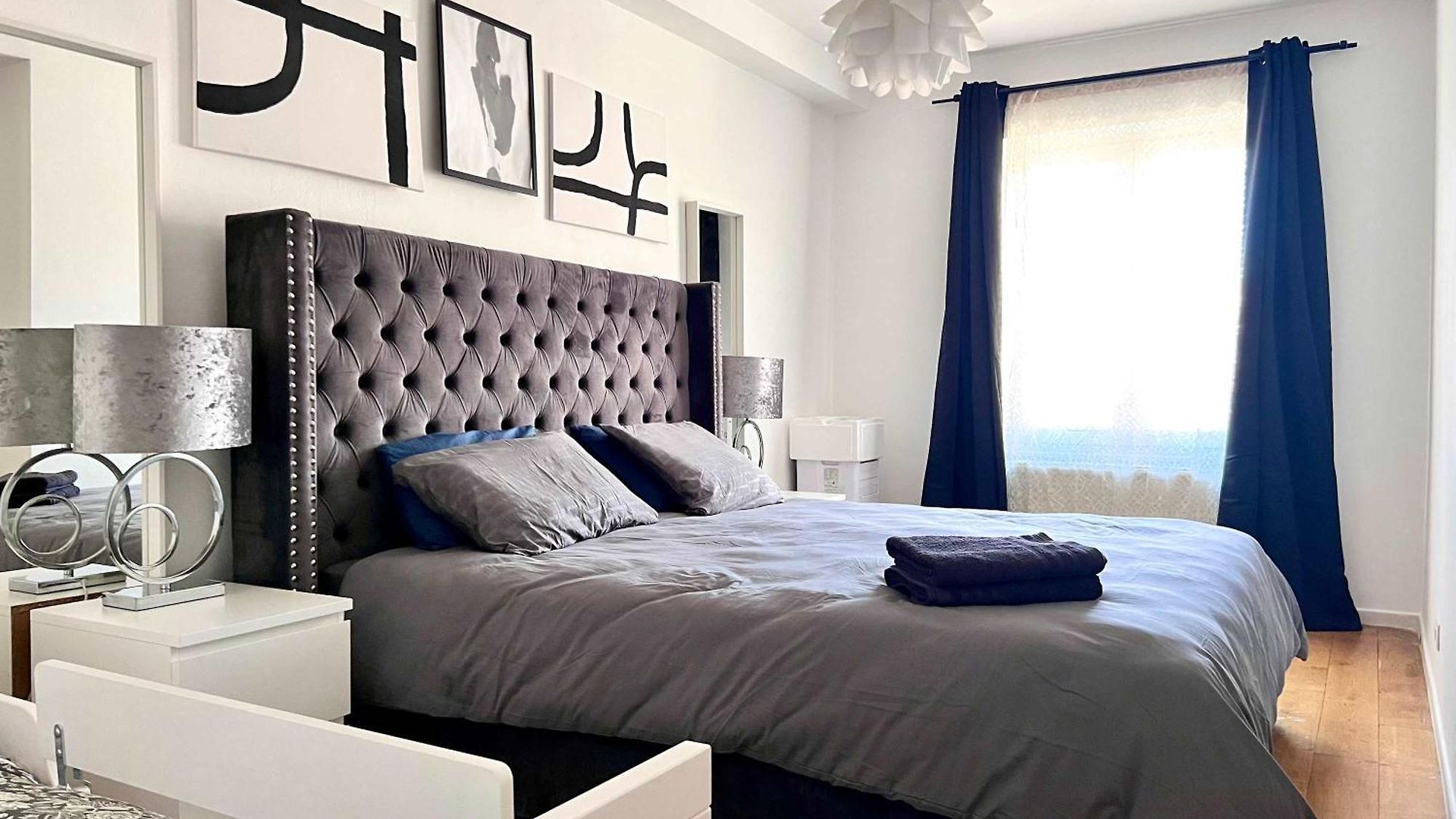 Family & Cosy For Up To 9 Guests Near Midi Station Apartment *
