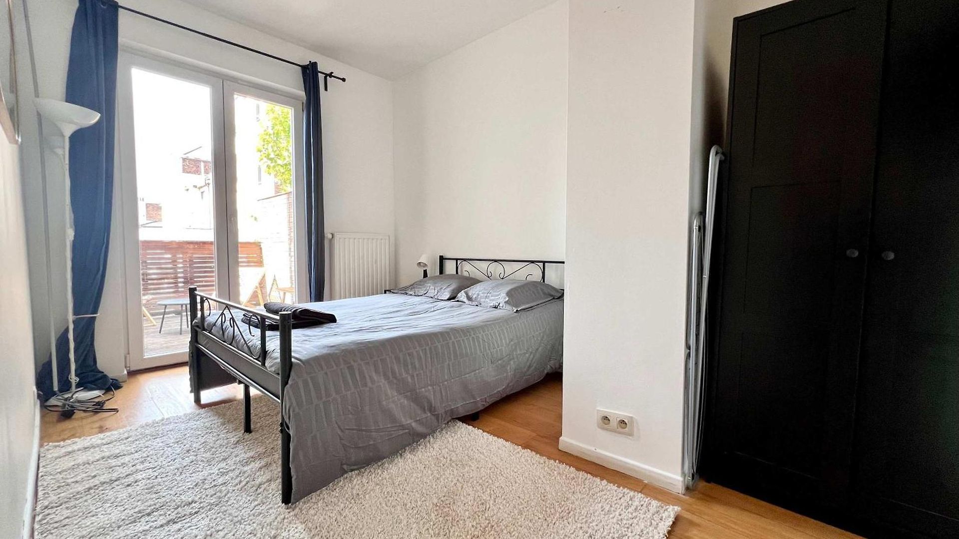 Family & Cosy For Up To 9 Guests Near Midi Station