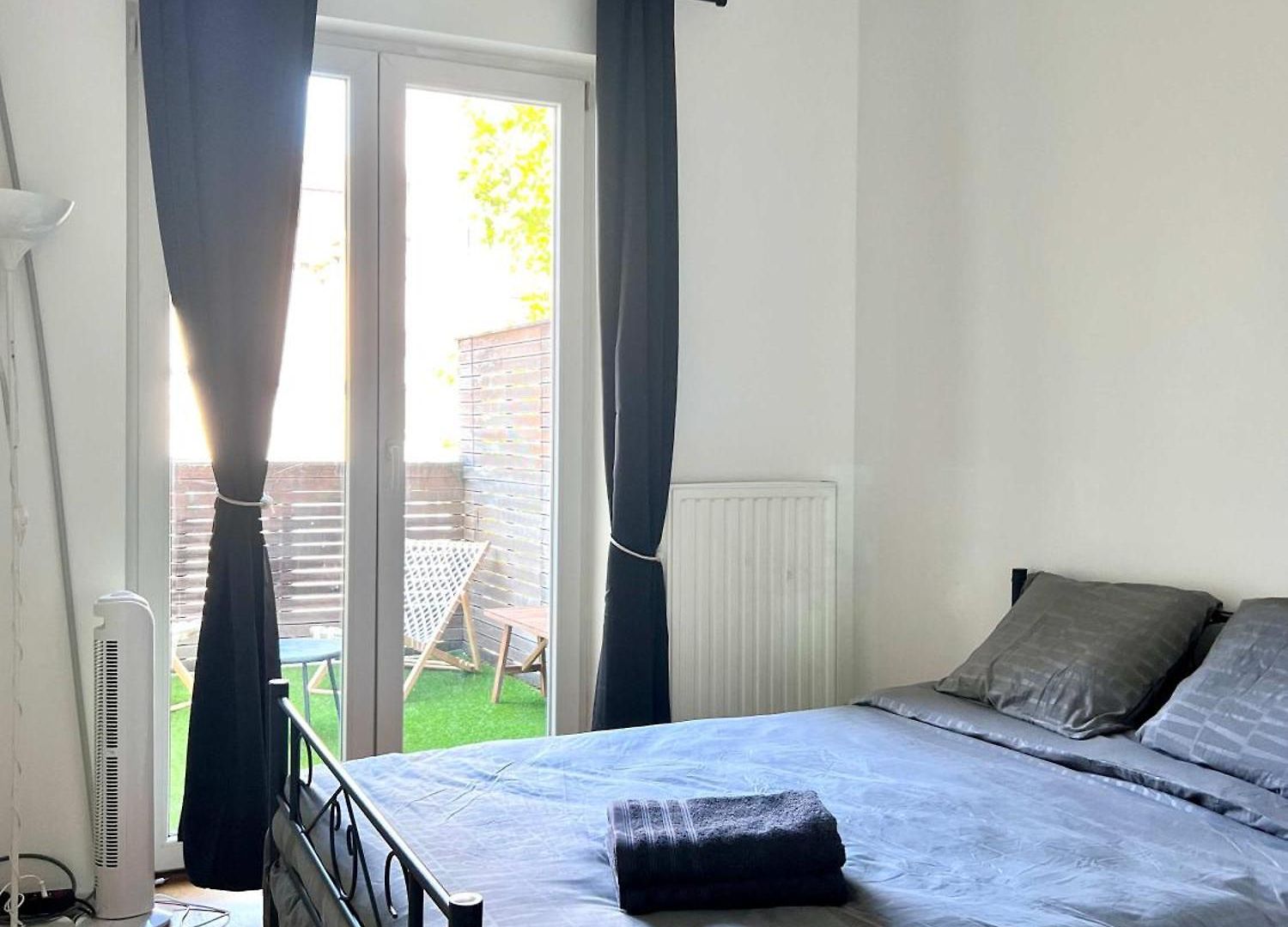 Apartment Family & Cosy For Up To 9 Guests Near Midi Station Brussels
