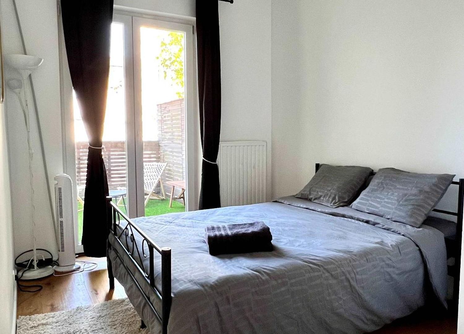 Family & Cosy For Up To 9 Guests Near Midi Station * Brussels