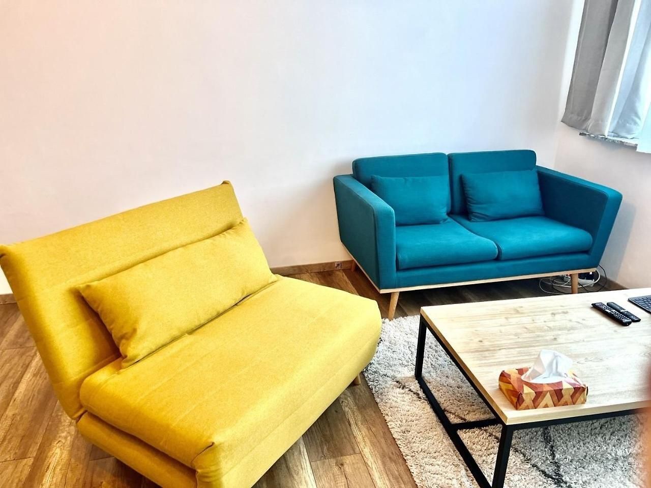 Stylish & Modern In Centre Apartment
