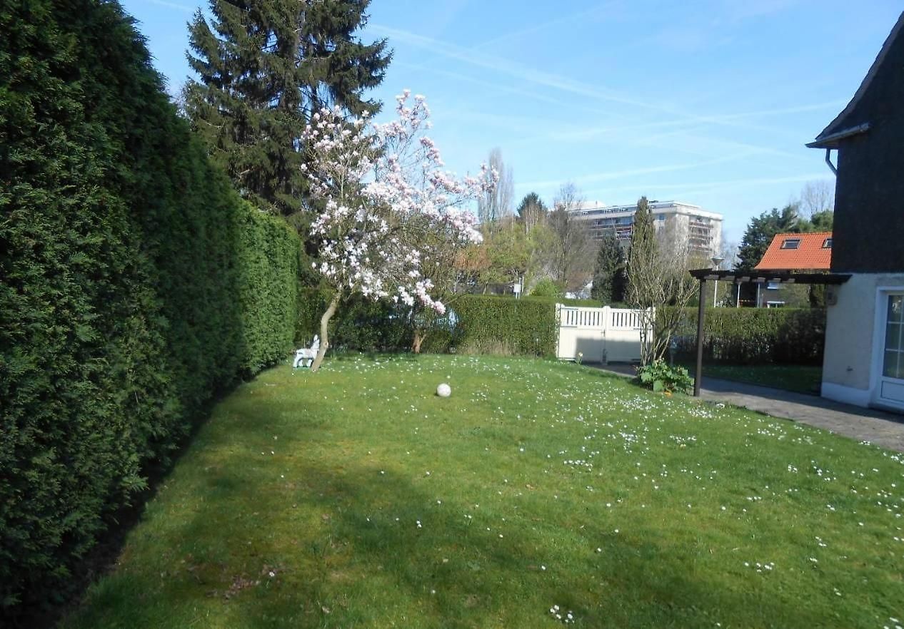 Les Peupliers Homestay