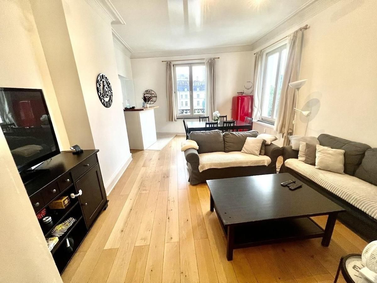 Bright 2 Bedroom Perfectly Located Brussels