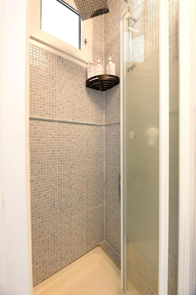 Cozy, Bright 2-bedroom Duplex In Brussels-laeken *