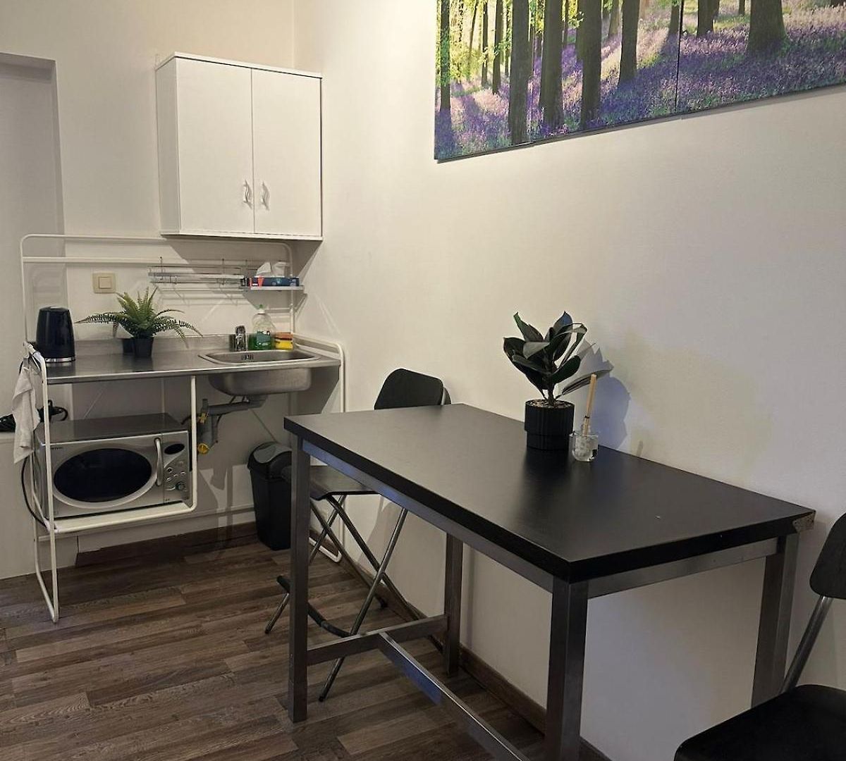 For 2 Near Expo, Center * Brussels