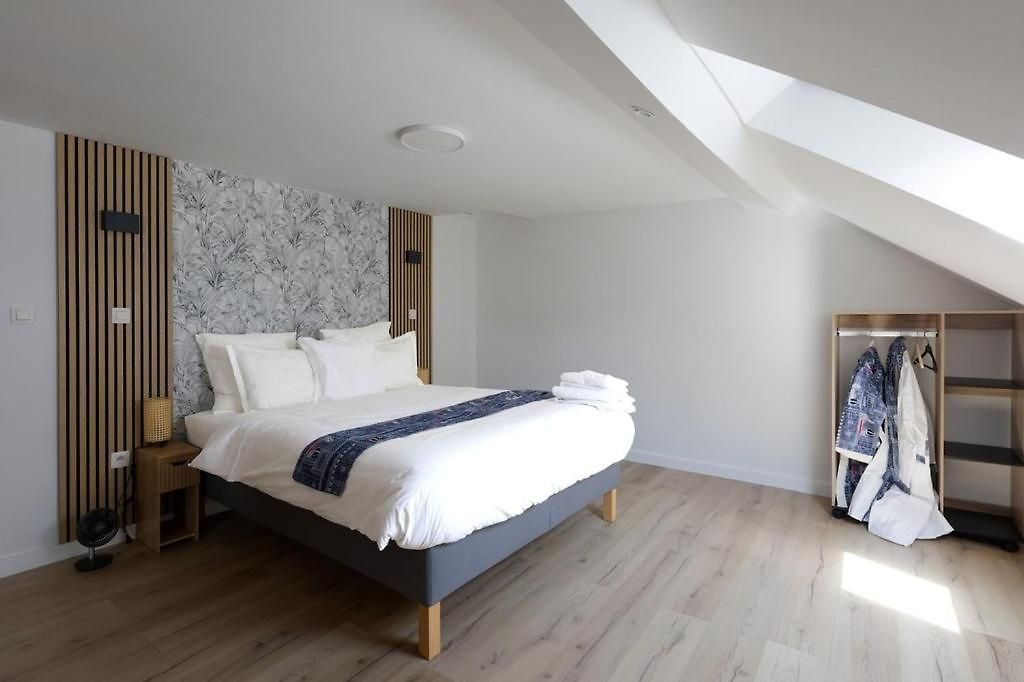 Cozy, Bright 2-bedroom Duplex In Brussels-laeken Brussels