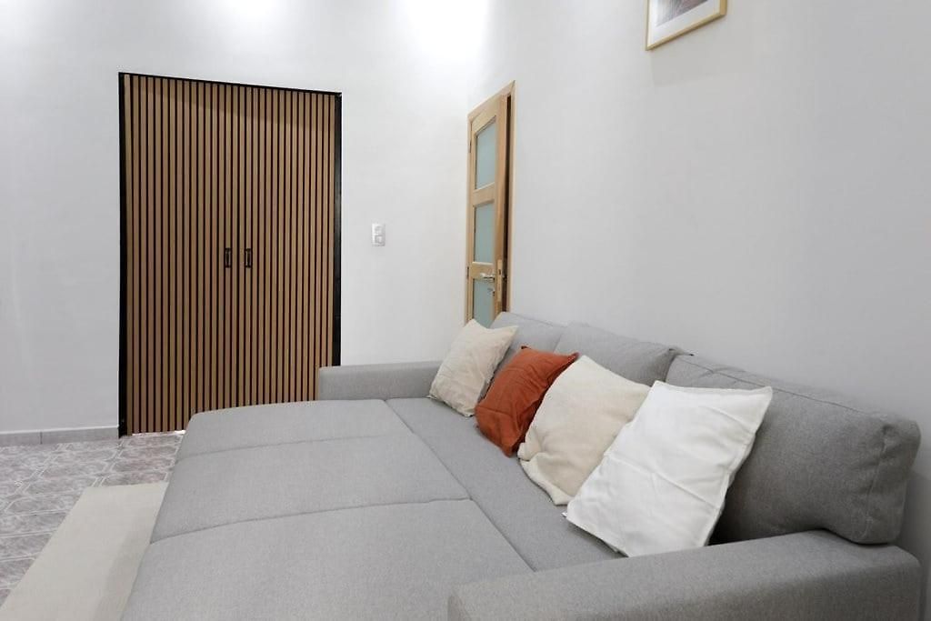Cozy, Bright 2-bedroom Duplex In Brussels-laeken * Brussels