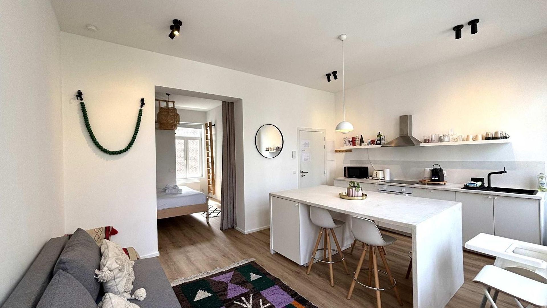 Apartment Stylish In Chatelain - Parking & Comfort