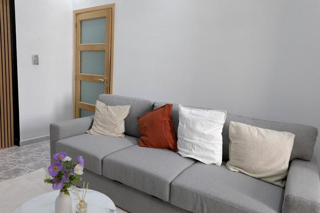 Apartment Cozy, Bright 2-bedroom Duplex In Brussels-laeken Brussels