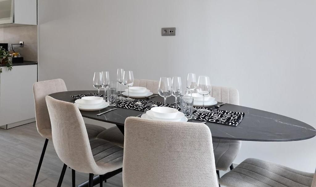 Cozy, Bright 2-bedroom Duplex In Brussels-laeken * Brussels