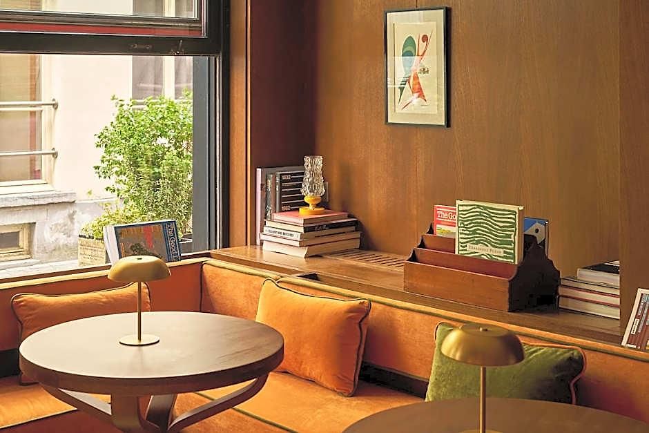 Hotel Latroupe Jardin Secret Brussels