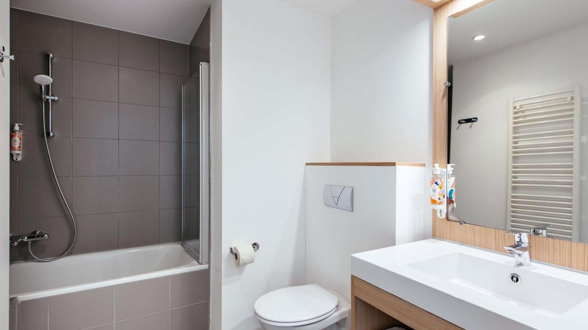 Adagio Access Europe Aparthotel 4*