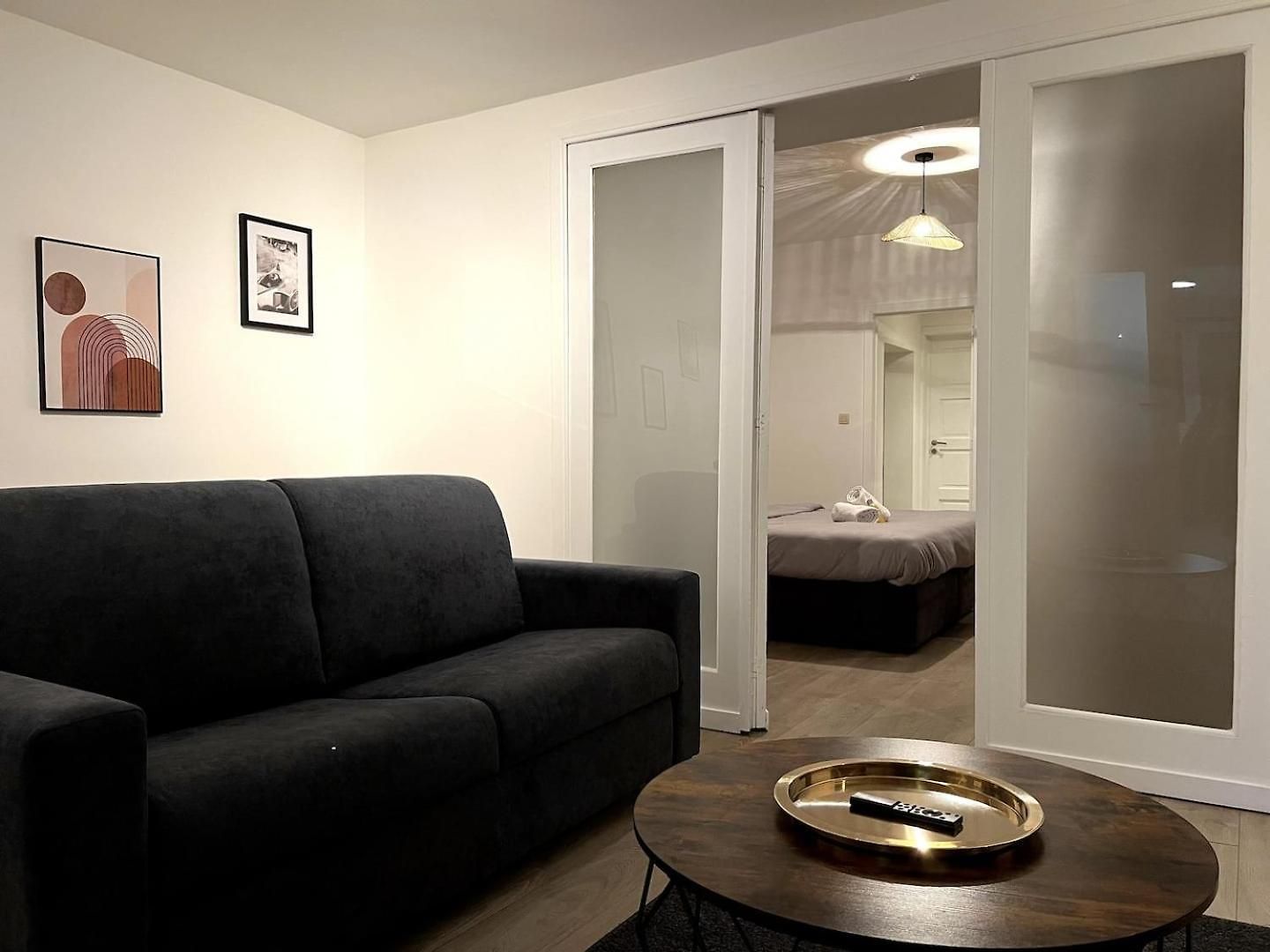 Charming Uccle - 1 Bedroom Apartment *