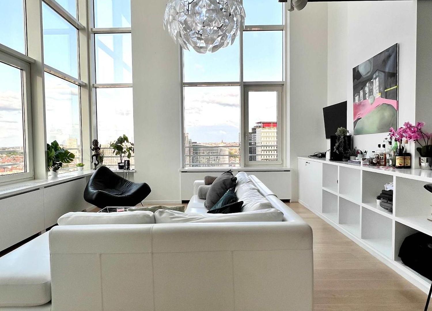 Skyline Luxury Penthouse In 220 M2 Of Elegance