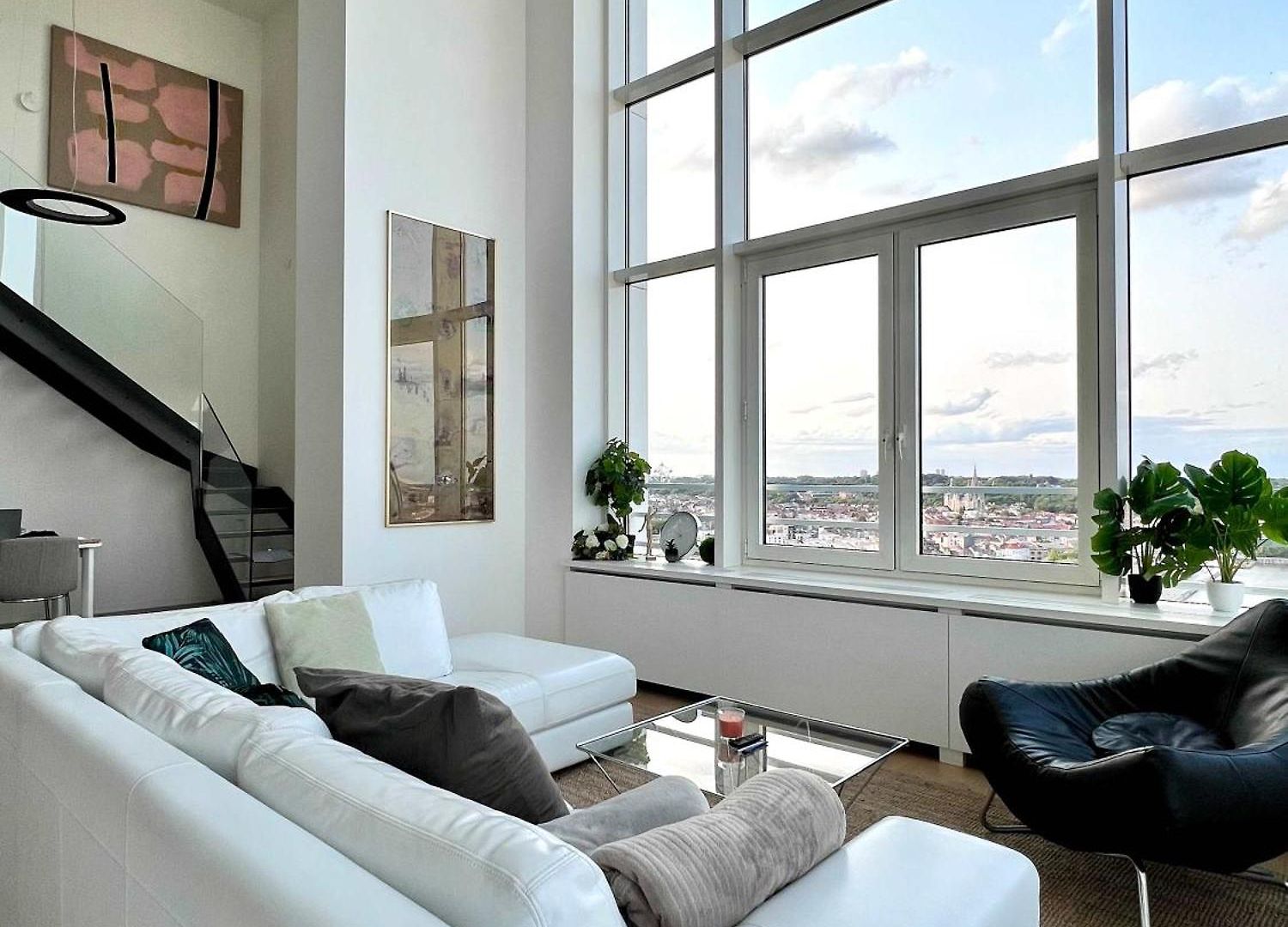 Skyline Luxury Penthouse In 220 M2 Of Elegance